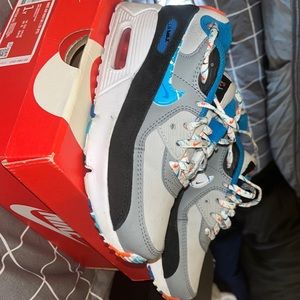 Nike Air Max 90